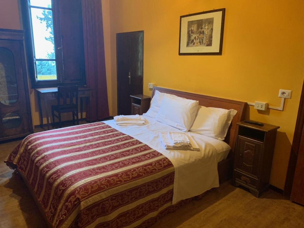 佩鲁贾阿拉多莫斯米内瓦旅馆住宿加早餐旅馆 外观 照片